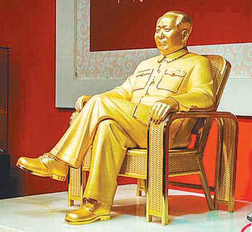 중국 광둥 성 선전 시에서 13일 공개된 마오쩌둥 전 국가주석의 초호화 좌상. 사진 출처 중국왕