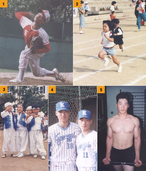 1. 오승환은 서울 도신초등학교 5학년 11월에 야구를 시작했지만 단숨에 에이스 자리를 꿰찼다. 6학년이던 1994년 제24회 회장기쟁탈전국국민학교야구대회 서울시 예선에서 역투하고 있다. 2. 초등학교 운동회 모습. 오승환은 달리기에서 1등을 놓치지 않았다. 멀리던지기에서도 두각을 나타내며 야구선수가 됐다. 삼성 시절에도 오승환은 팀 내서 가장 빠른 선수였다. 3. 부모님은 집에 두 형이 있었기에 막내아들은 여자아이처럼 키우려고 했다. 그러나 오승환(왼쪽 2번째)은 어렸을 적부터 장난꾸러기에 골목대장이었다. 4. 경기고 시절 이동현(왼쪽·현 LG)은 에이스로 활약했지만, 오승환은 팔꿈치 부상으로 1번타자 겸 우익수로 뛰면서 2000년 황금사자기 우승을 합작했다. 그러나 ‘야수 오승환’은 프로의 지명을 받지 못했다. 5. 단국대 시절 피나는 재활훈련에 매달리면서 ‘몸짱’이 됐다. 트레이드마크인 ‘돌직구’는 훈련으로 다져진 몸에서 뿜어져 나온다. 현재의 몸은 이보다 훨씬 더 탄탄하다. 미소조차 흘리지 않는 ‘돌부처’의 모습이 인상적이다. 사진제공｜오승환