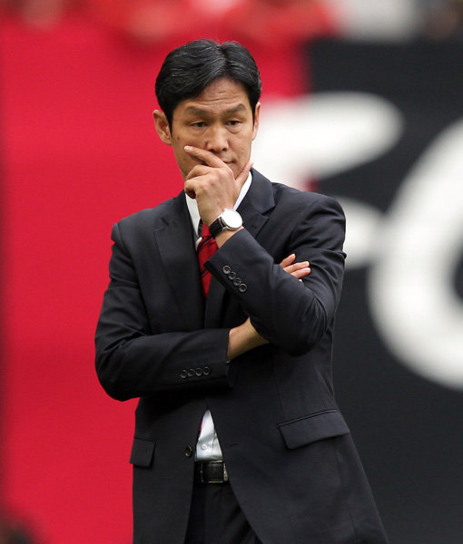 FC서울 최용수 감독이 1일 AFC 챔피언스리그에서 맞붙을 J리그 우승팀 산프레체 히로시마의 일왕컵 결승전을 관전하며 새 시즌 구상에 들어갔다. 사진제공｜FC서울