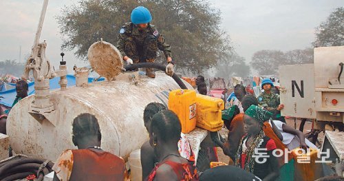 남수단 대민지원 나선 한빛부대 장병들합참 사진제공