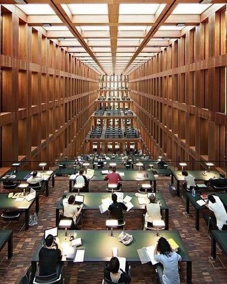 독일 베를린 훔볼트 대학교 도서관