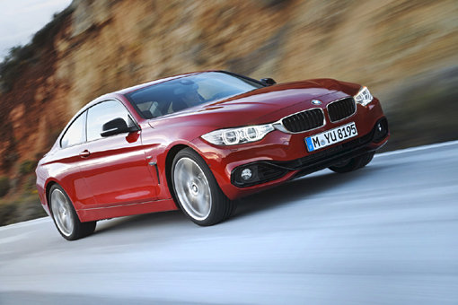 BMW 420D 쿠페는 자동차 소유와 운전의 즐거움이 무엇인지 다시금 일깨워주는 매력적인 자동차다. 볼 때마다 감탄하게 되는 바디라인은 10년을 타도 질리지 않을 만큼 매력적이고 16.5km/l에 이르는 복합 공인 연비는 일상용 쿠페로도 손색이 없는 경제성을 자랑한다. 사진제공｜BMW코리아