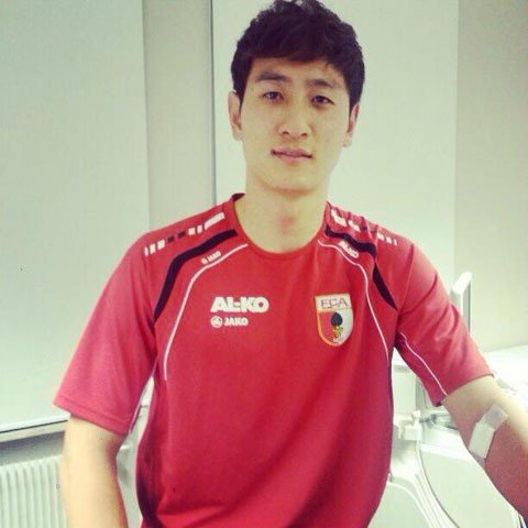 (사진=지동원, 아우크스부르크 메디컬테스트/아우크스부르크 트위터)