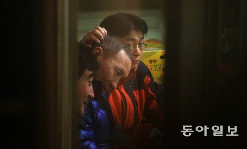 ‘갈 곳이 여기밖에 없어요’