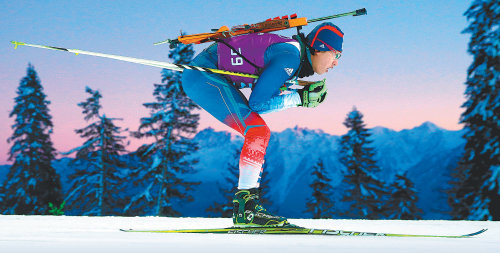 “한국 선수들의 질주를 기대해 주세요.” 겨울올림픽 역대 최다인 71명의 한국 선수가 4년간 흘린 땀방울의 결실을 거두기 위해 대회가 시작되기만을 기다리고 있다. 5일(현지 시간) 러시아 소치의 라우라 크로스컨트리 스키&바이애슬론 센터에서 막바지 훈련을 하고 있는 바이애슬론 대표팀 이인복의 모습. 소치=GettyImages 멀티비츠