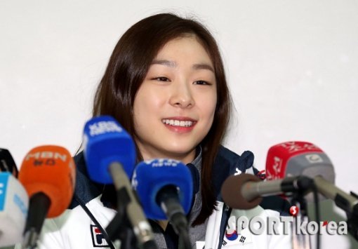 김연아 출국 인터뷰 사진제공=스포츠코리아