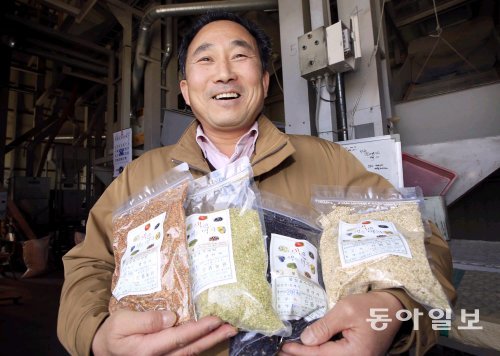 농림축산식품부에서 쌀 농업 마이스터로 선정된 전북 김제의 최남훈 씨. 박영철 기자 skyblue@donga.com