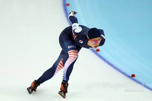 이보라가 13일(한국시간) 러시아 소치의 아들레르 아레나에서 열린 2014 소치 동계올림픽 스피드스케이팅 여자 1000m에서 역주하고 있다. 사진=GettyImages/멀티비츠