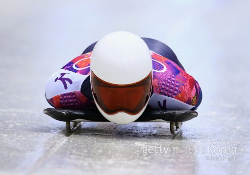 윤성빈이 14일(한국시간) 러시아 소치의 산키 슬라이딩 센터에서 열린 2014 소치 동계올림픽 남자 스켈레톤 경기에서 레이스를 펼치고 있다. 사진=GettyImages/멀티비츠
