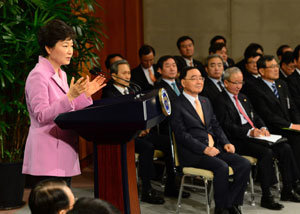 1월 6일 청와대에서 신년 기자회견을 하는 박근혜 대통령.
