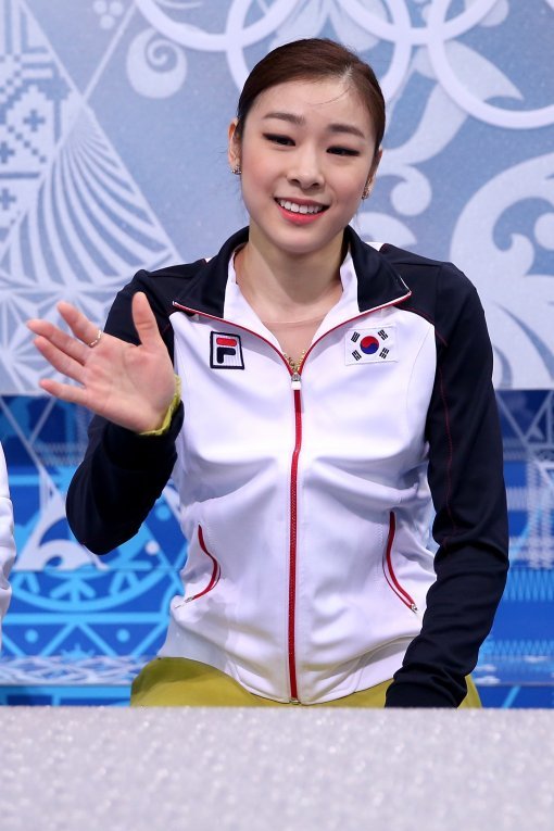 쇼트프로그램 연기를 마친 김연아가 카메라를 보며 웃고 있다. 김연아 사진제공=Gettyimages/멀티비츠