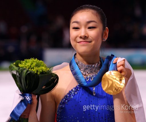 퀸' 김연아, 女피겨 100년사 유일무이한 기록 세웠다…'올포디움'이란?｜동아일보