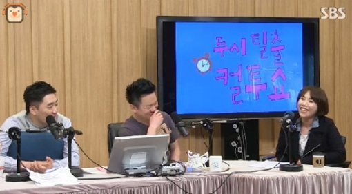 (사진=신봉선 코수술 언급/SBS 라디오 파워FM '두시탈출 컬투쇼-꽁트의 제왕' 캡처)