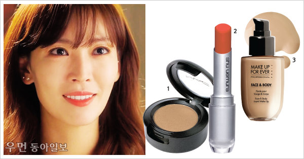 1. 맥 아이섀도 소바 파우더 타입으로 지속력이 뛰어나다. 1.5g 2만4천원. 2. 슈에무라 루즈 언리미티드 크리미 틴트 컬렉션 OR560 크림 제형 틴트로 밀착력과 지속력이 뛰어나다. 3.7ml 3만5천원. 3. 메이크업포에버 페이스앤바디 파운데이션 수분이 80% 함유된 젤-수분 타입 파운데이션으로 가벼운 피부표현을 돕는다. 50ml 3만2천원.