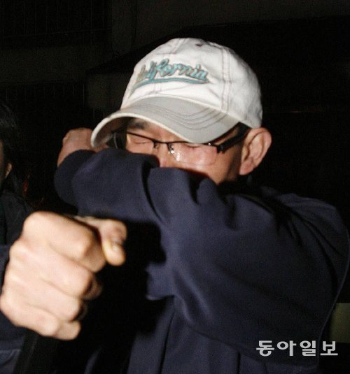 이혜진 양의 아버지 이창근 씨는 2008년 3월 13일 납치된 딸이 경기 수원시 야산에서 시신으로 발견됐다는 소식이 전해지자 “아무 말도 하고 싶지 않다”며 고통스러워했다. 동아일보DB