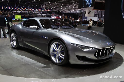 마세라티 알피에리