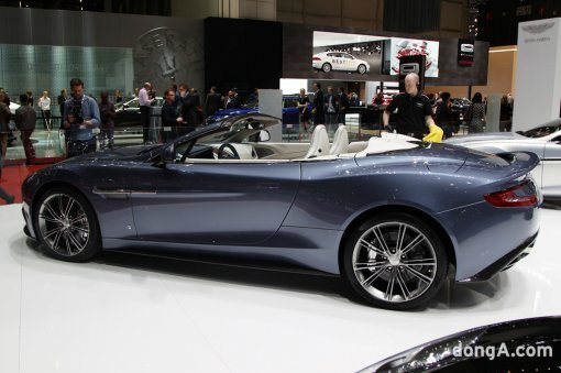 에스턴마틴 뱅퀴시 볼란테