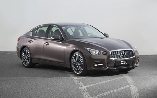 인피니티 Q50을 선택한다는 것은 2.2디젤 엔진의 폭발적인 가속력과 연료 효율성, F1 황제 세바스찬 베텔이 조율한 섬세한 드라이빙 감각을 모두 소유할 수 있다는 것을 의미한다. 4350만원(프리미엄 모델)이라는 경쟁력 있는 가격도 강점이다. 사진제공｜인피니티