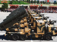 북한 300mm 방사포의 원형으로 알려진 중국제 WS-1B 다연장 로켓포. 중국이 수출한 제품으로, 터키군 열병식에서 공개됐다. 사진│www.defencetalk.com