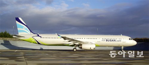 에어부산이 새로 도입한 A321-200기. 에어부산 제공