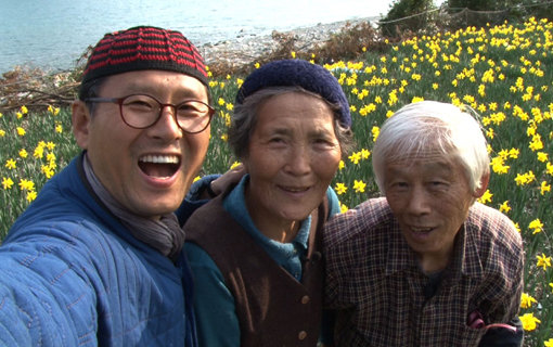 40여 년 동안 꽃과 살아온 80대 노부부의 ‘황혼 로맨스’를 ‘갈데까지 가보자’ 카메라가 담았다. 사진제공｜채널A