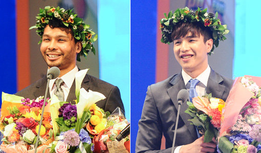 LG 문태종(왼쪽)이 14일 잠실학생체육관에서 열린 ‘2013∼2014 KB국민카드 프로농구’ 시상식에서 정규리그 MVP를 수상한 뒤 활짝 웃고 있다. 팀 후배 김종규(오른쪽)는 신인왕의 영예를 안았다. LG는 김진 감독이 감독상까지 차지하며 집안잔치를 벌였다. 사진제공｜KBL