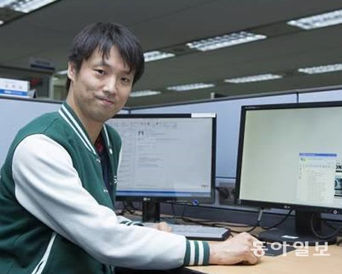지난달 한국인터넷진흥원에 입사한 김희섭 씨(35)는 “장애인이라는 이유로 번번이 거절만 당했는데 결국 IT업체에 취업했다는 사실이 지금도 믿기지 않는다”고 말했다. 한국장애인고용공단 제공