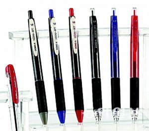 국내 필기류 시장의 대부분을 차지하고 있는 수입 필기구에 대항하기 위해 동아연필이 최근 개발한 하이브리드펜 ‘이온’. 동아연필 제공