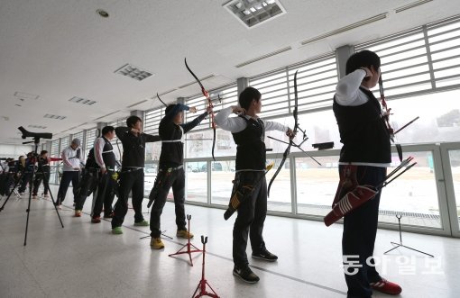 한국 양궁 국가대표팀. 동아일보DB