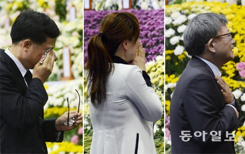 하염없이 눈물만…영정 사진 속의 아이들은 꽃보다 더 아름답고 밝았다. 그렇기에 이들을 바라보는 어른들의 마음은 더 아프고 아팠다. 30일 경기 안산 화랑유원지의 ‘세월호 사고 희생자 정부합동분향소’를 찾은 시민들은 너나 할 것 없이 눈물을 흘리며 젊은 희생자들을 애도했다. 안산=사진공동취재단