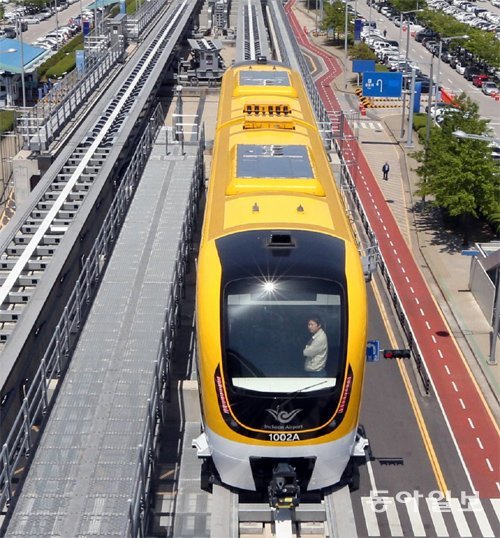 7월 개통될 예정인 도시형 자기부상열차 ‘에코비’.인천국제공항역∼용유역 구간 6.1km(총 6개 역)를왕복 운행한다. 한국기계연구원 제공