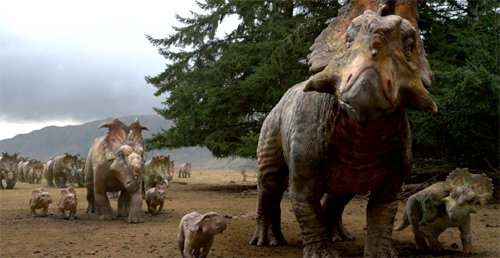 공룡이 항온동물인지 변온동물인지를 놓고 학계에서는 30년 이상 논란이 이어지고 있다. 최근 미국 연구진은 공룡이 항온동물과 변온동물의 중간인 ‘중온동물’이라는 새로운 해석을 내놨다. 이십세기폭스코리아 제공