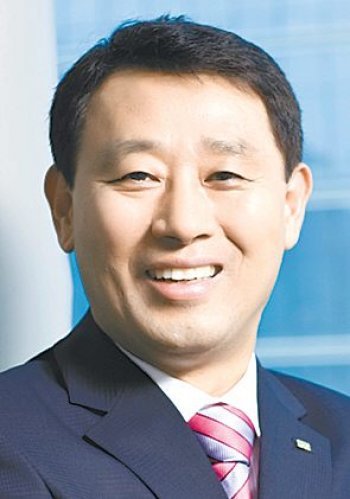 김광재 전 한국철도시설공단 이사장 투신. 동아일보DB