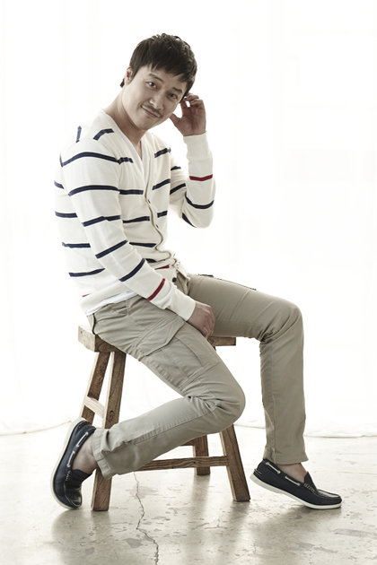 MBC ‘운명처럼 널 사랑해’와 ‘왔다! 장보리’를 오가며 열연 중인 최대철. 눈 코 뜰 새 없이 바쁘지만 “지금보다 더 바빠졌으면 좋겠다”고 웃으며 힘들다는 내색은 결코 하지 않는다. 사진제공｜GG엔터테인먼트