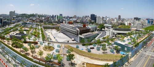 광주 동구 금남로(대의동) 국립아시아문화전당은 27일 현재 공정 96%를 기록하고 있다. 10월 준공돼 내년 9월 정식 개관할 예정이다. 아시아문화중심도시추진단 제공