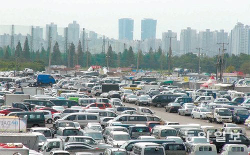 인천 연수구 옥련동 송도관광단지 4블록. 옛 송도유원지 해수욕장이 매립된 곳으로 외국 유통업체인 ‘코스트코’ 유치가 추진됐지만 인천도시공사의 사업 협의를 받지 못해 무산됐다. 김영국 동아닷컴 객원기자 press82@donga.com