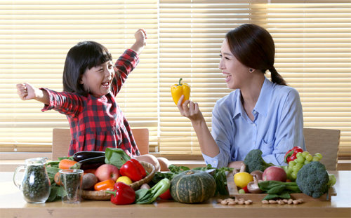 클로렐라로 채소·과일에 함유된 비타민 및 미네랄, 단백질, 섬유소 등을 충분히 섭취할 수 있다.