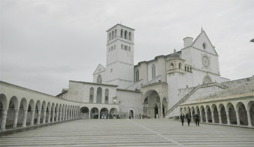 이탈리아 아시시의 성 프란치스코 성당. 프란치스코 성인의 유해가 있는 곳으로 2000년 유네스코 세계문화유산으로 지정됐다.