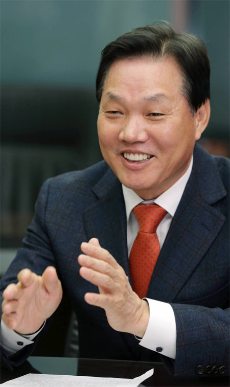 박완수 인천국제공항공사 사장은 지난달 31일 본보와의 인터뷰에서 “그동안 거둔 실적에 안주하지 않고 경영 혁신을 통해 국민에게 신뢰받는 공항 기업으로 발전시키겠다”고 약속했다. 인천국제공항공사 제공