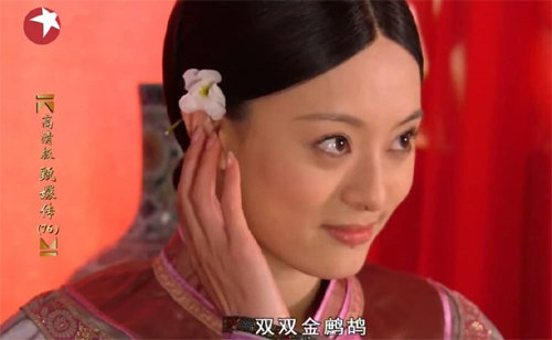 ‘후궁견환전’의 주인공 견환. 권력을 잡기 전이라 의상과 머리 모양이 수수하다. 중국 베이징TV 화면 촬영