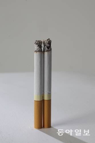 담배밀수 규모가 올해 700억원에 육박했다. (출처=동아일보DB)