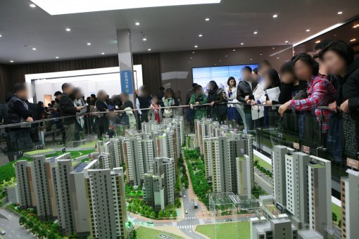 경희궁 자이 견본주택 (자료 : GS건설)