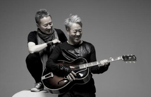 봄여름가을겨울 전태관(왼쪽)과 김종진. 사진제공｜CJ E＆M