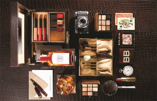 ‘바비 브라운’이 내놓은 ‘스카치 온 더 락’ 컬렉션은 고급스러운 스타일을 연출할 수 있도록 도와준다. 바비 브라운 제공