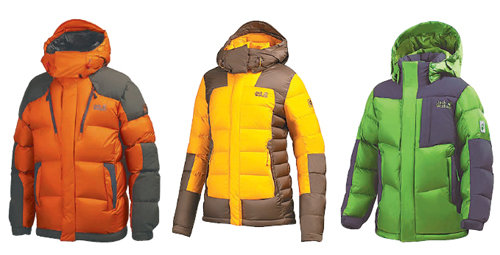 왼쪽부터 ‘클리마 헤비 구스 다운’ 남성용, 여성용, 아동용.