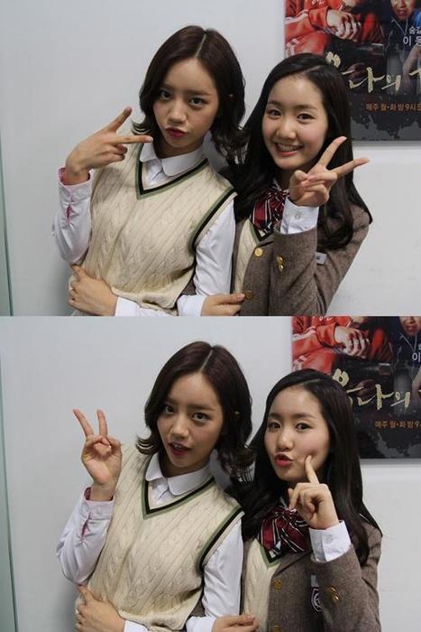 선암여고 탐정단 진지희 혜리. 사진 = 웰메이드이엔티 공식 페이스북