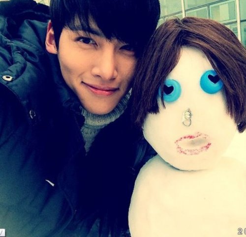 메리 크리스마스  사진= 지창욱 인스타그램