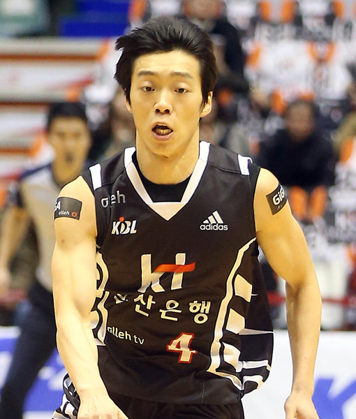 이재도는 끊임없는 노력으로 올스타 베스트5가 되는 영광을 누렸다. 전창진 감독은 “열심히 해온 선수다. 더 발전할 것이다”라며 극찬을 보냈다. 사진제공｜KBL