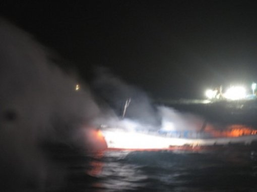 독도 해상 어선 화재 (출처= 동해해양경비안전서 제공)