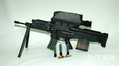 K-11 복합소총. 사진 동아DB